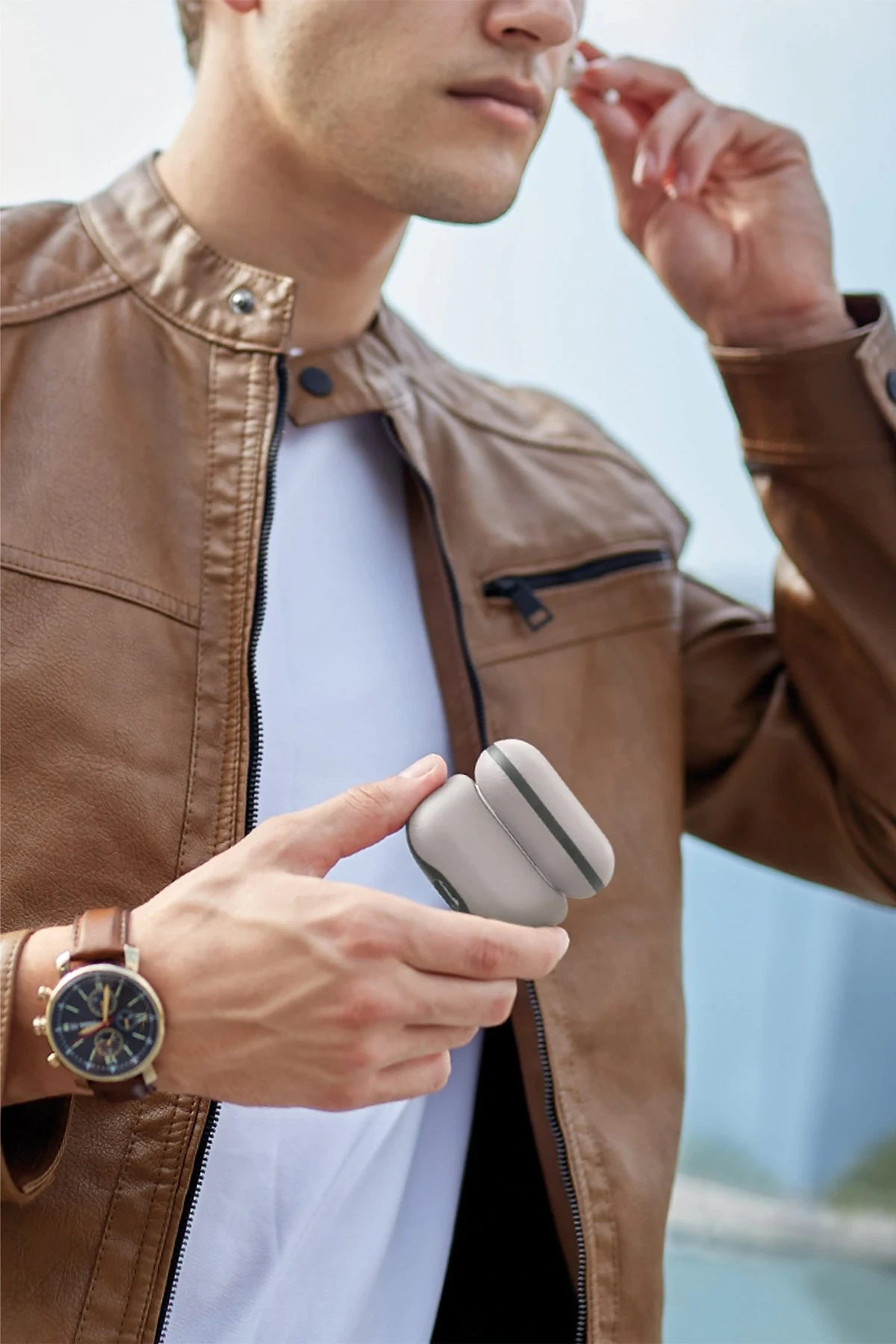 Uniq Airpods Pro 2 (2.nesil) Lyden DS Deri Kılıf