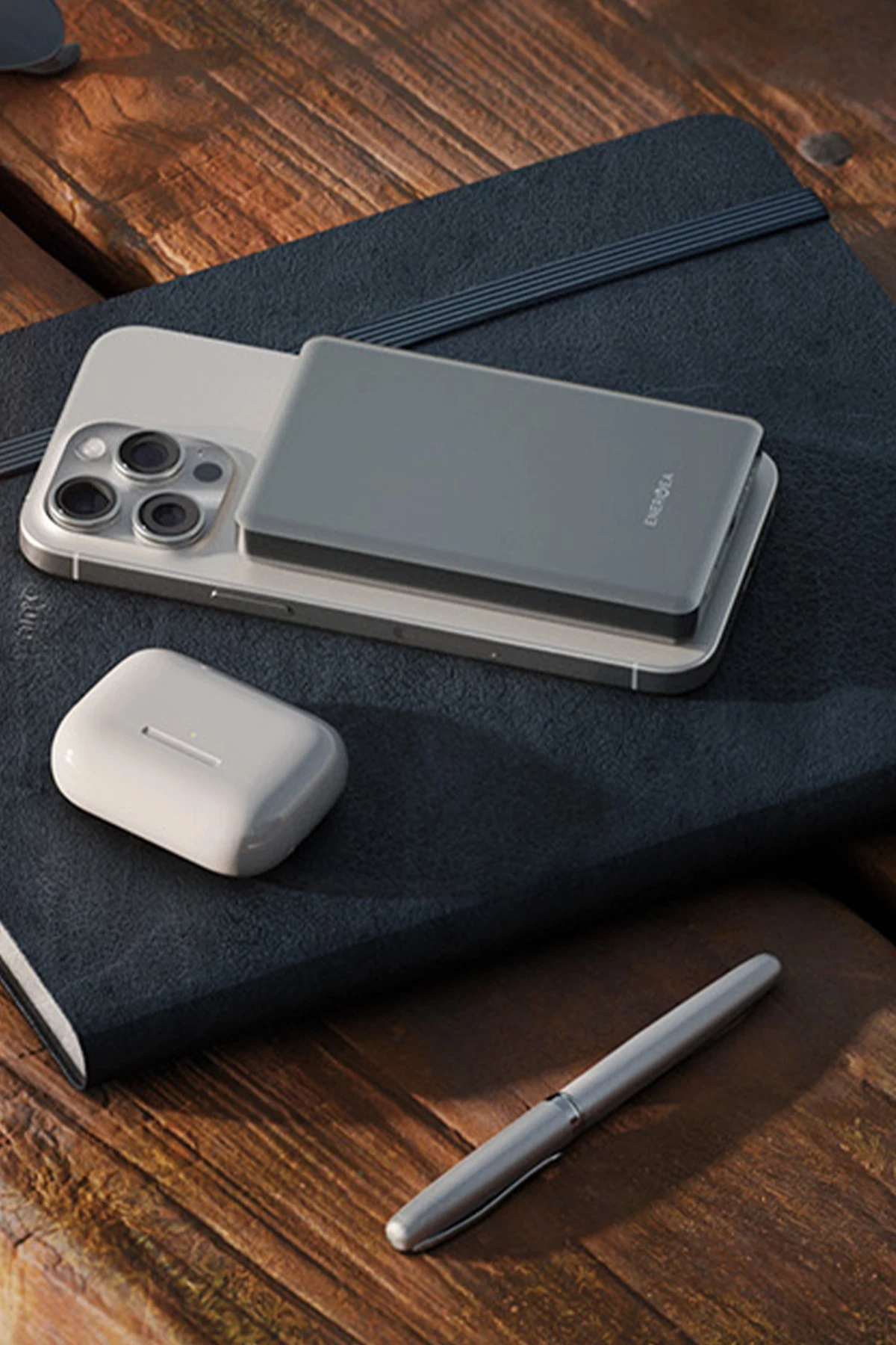 Energea AluPac 10K 10.000 mAh 20W Type-C ve 15W Kablosuz Şarj Çıkışlı PD Hızlı Şarj Magsafe Powerbank
