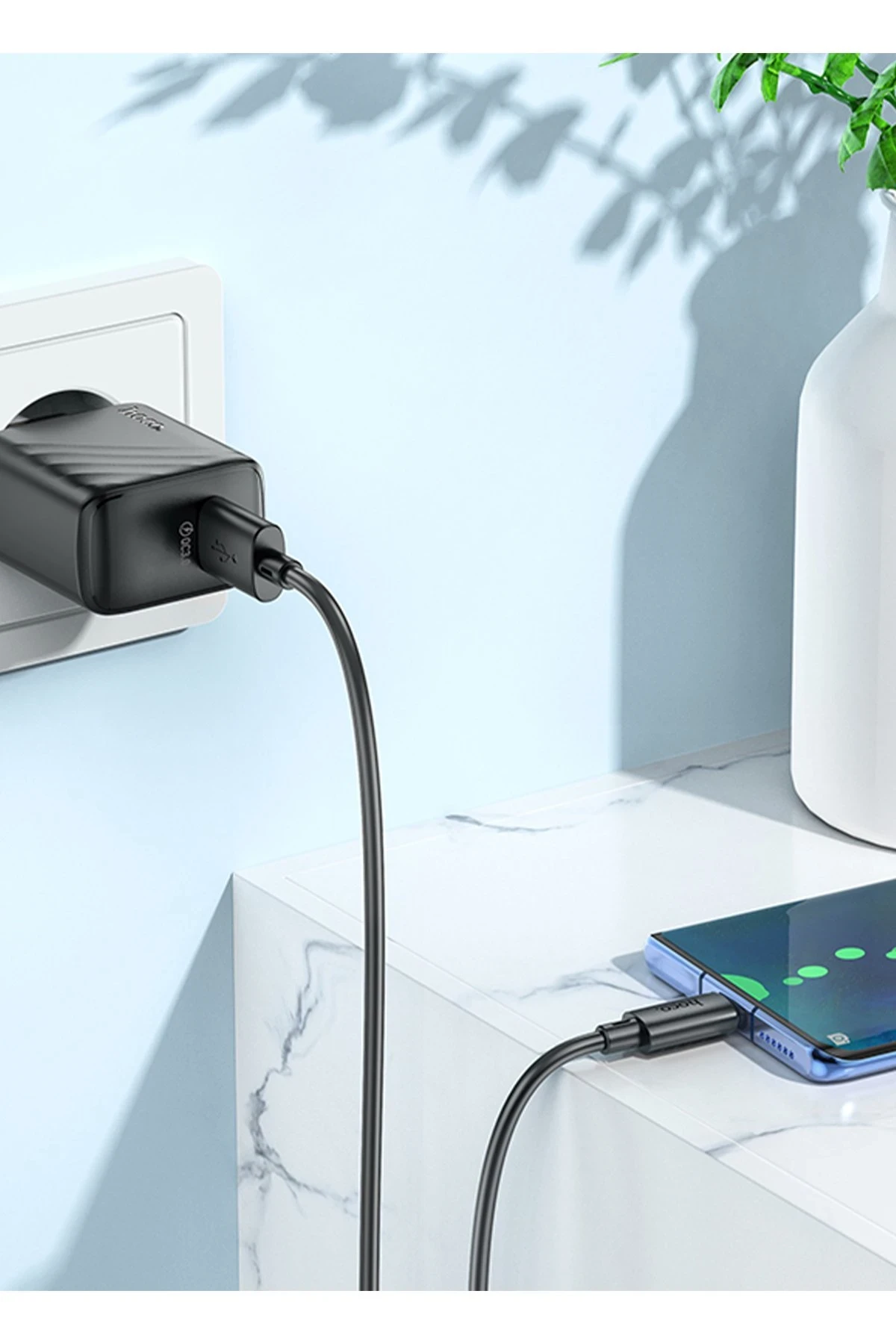 Hoco. CS21A Rich 18W USB 3.0 QC Çıkışlı Ekstra USB to Type-C Kablolu Hızlı Şarj Aleti