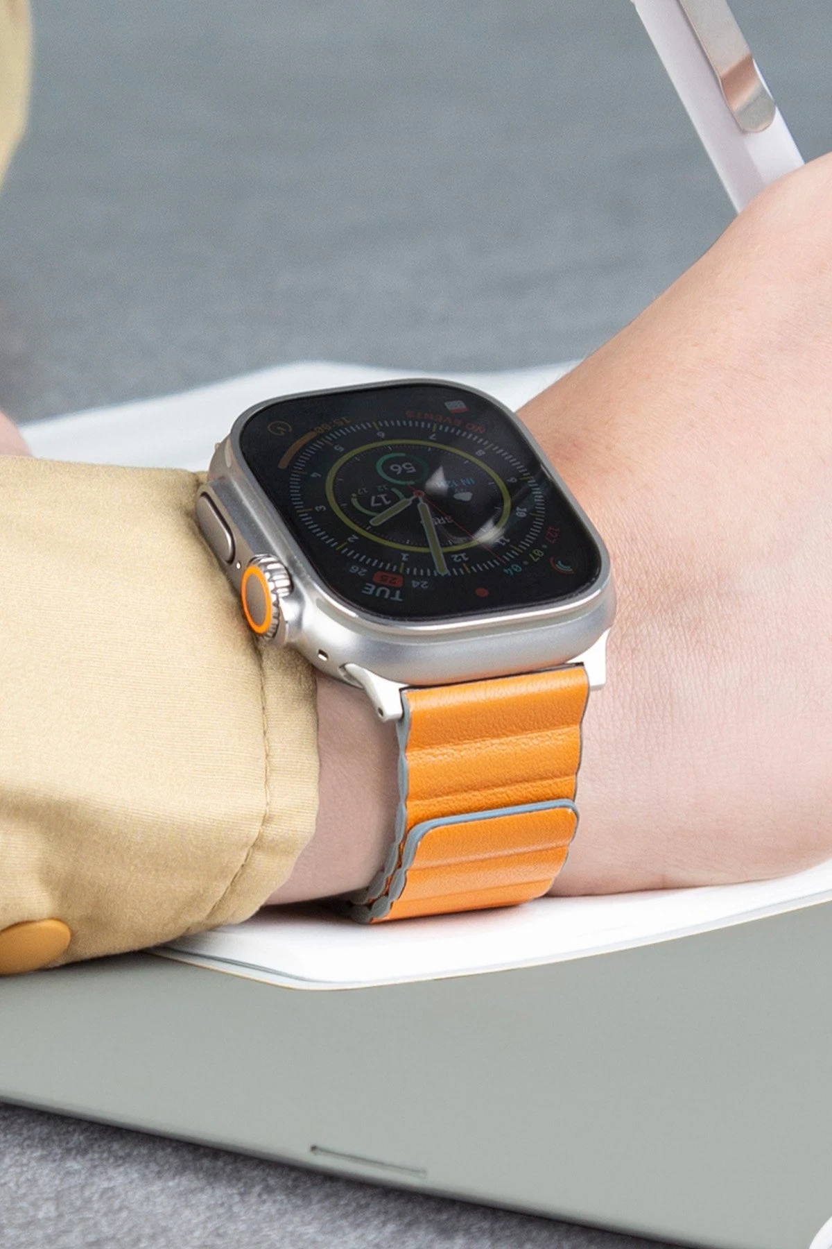 Uniq Watch 41mm Revix Premium Reversible Manyetik Kordon - Mavi-Açık