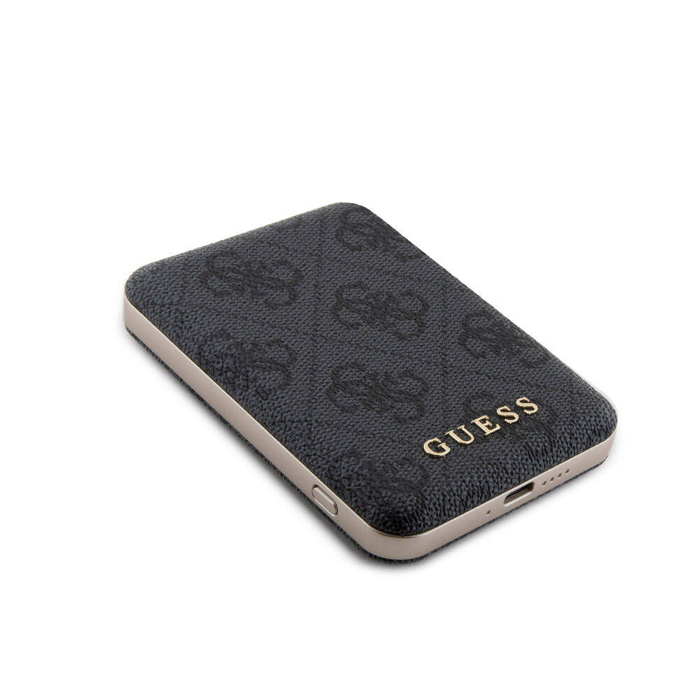 Apple iPhone 15 Pro Kılıf Guess Orjinal Lisanslı M-safe Şarj Özellikli Yazı Logolu 4G Desenli Kapak + Powerbank 5000mAh 2in1 Set