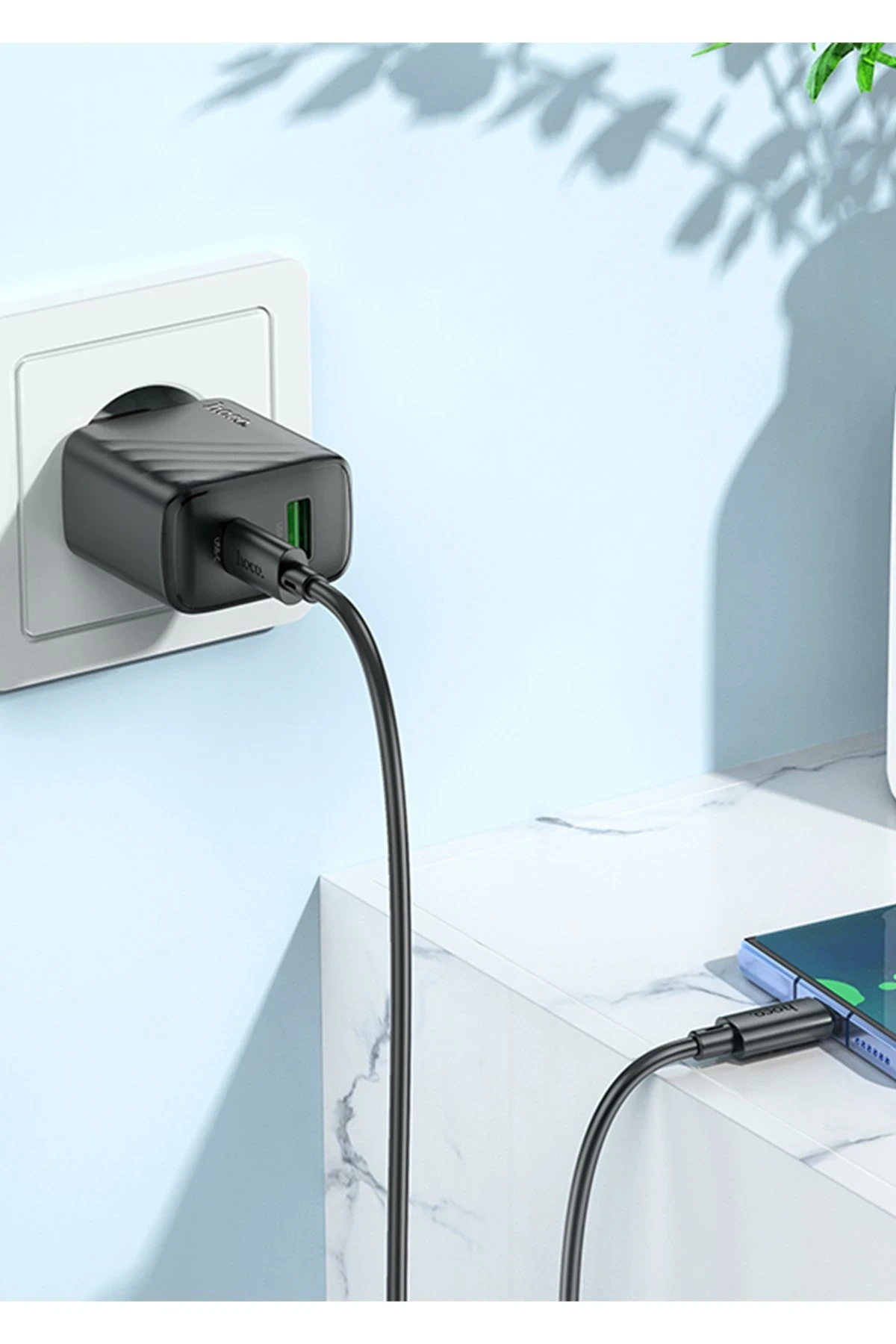 Hoco. CS23A Sunlight 30W 1 Adet Type-C ve 1 Adet USB 3.0 QC Çıkışlı Ekstra Type-C to Type-C Kablolu PD Hızlı Şarj Aleti