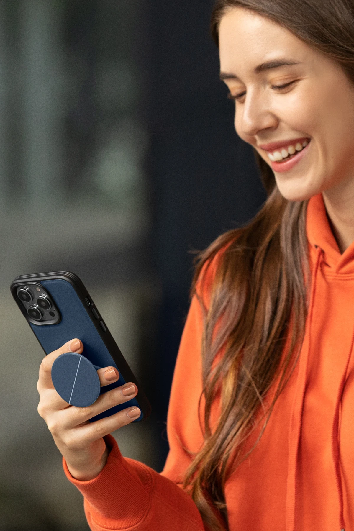 Uniq iPhone 14 Plus Novo Standlı Kapak