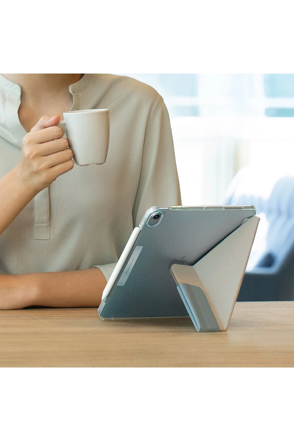 Uniq iPad Air 4 10.9 Camden Katlanabilir Tablet Kapak
