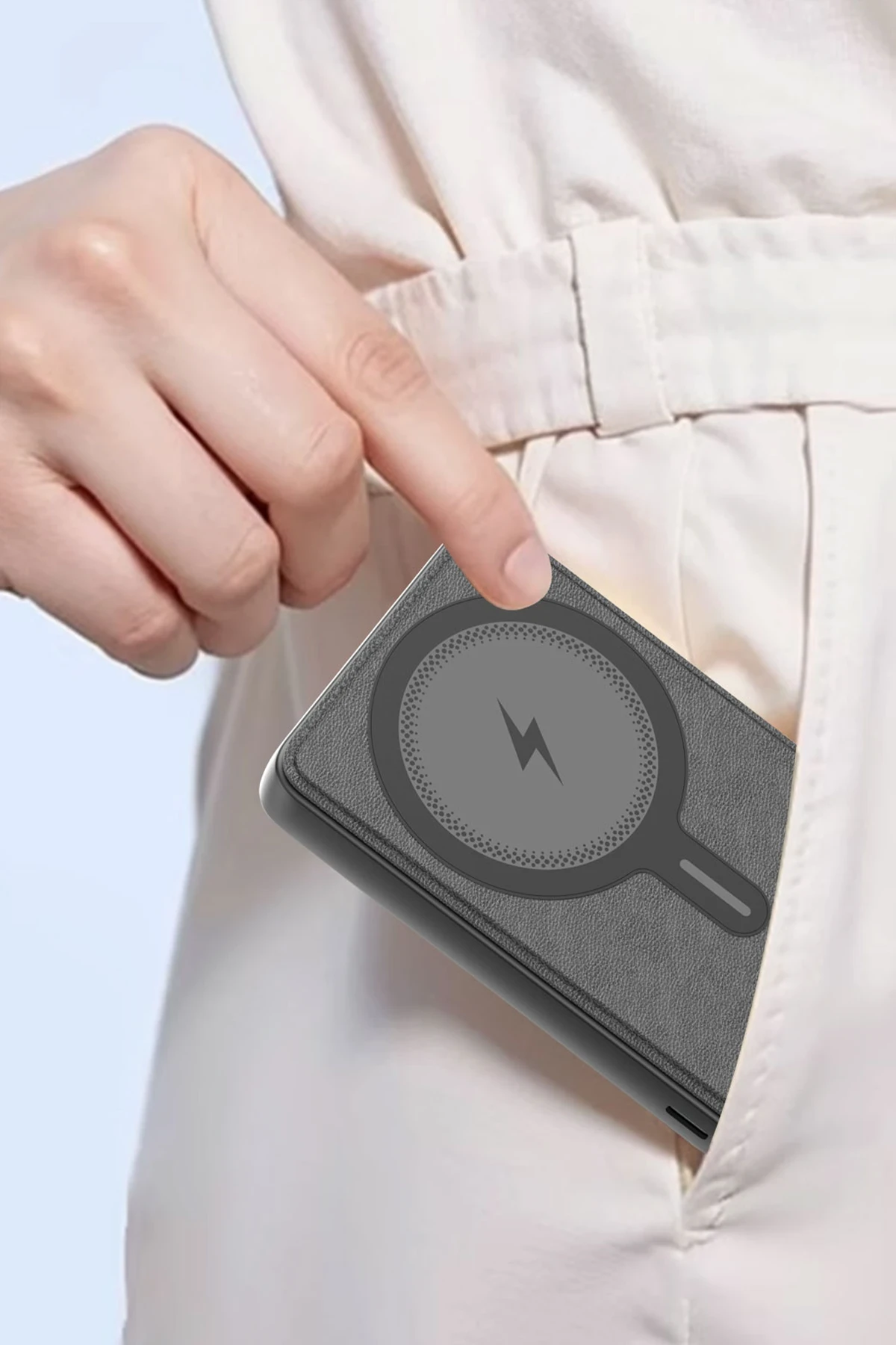 Earldom PD59 10.000 mAh 20W Kablosuz Şarj ve 20W Type-C Çıkışlı PD Hızlı Şarj ve Standlı Powerbank