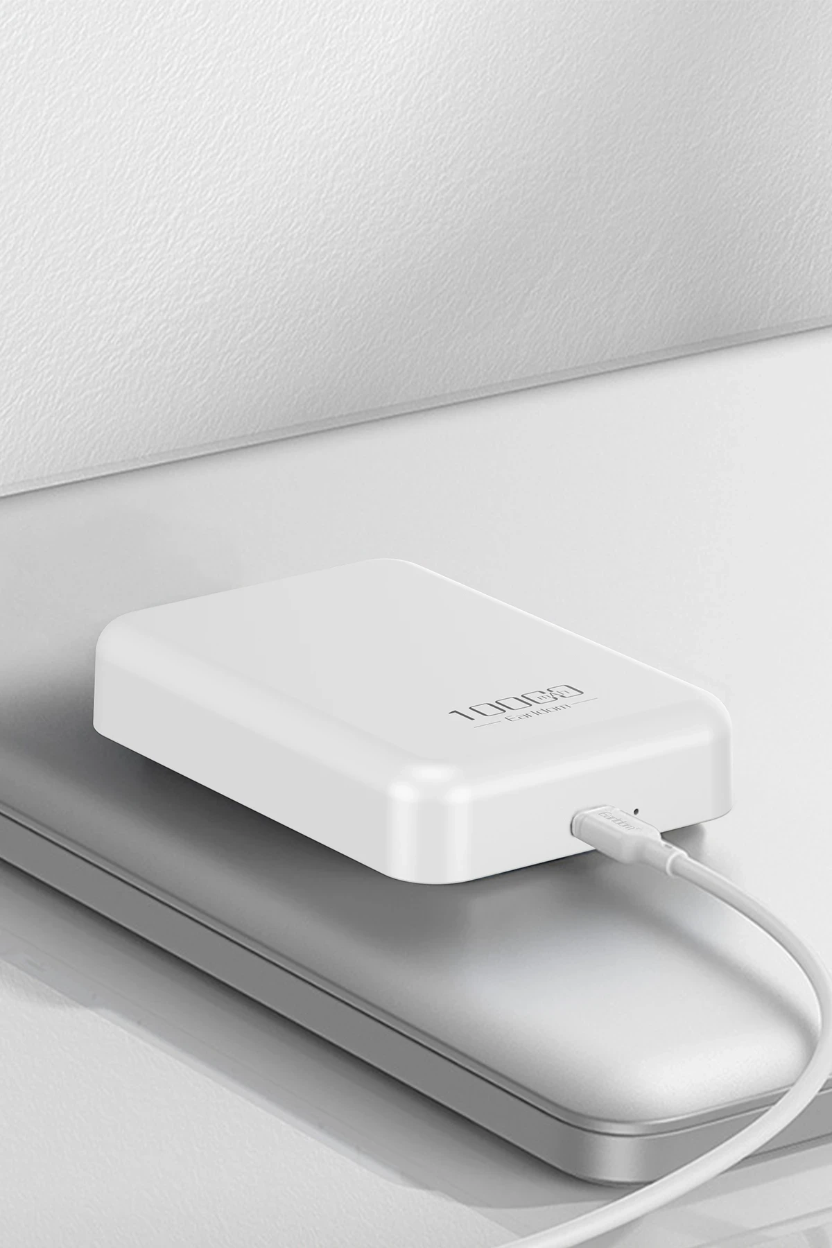 Earldom PD48 10.000 mAh 15W Kablosuz Şarj ve 20W Type-C Çıkışlı PD Hızlı Şarj Powerbank