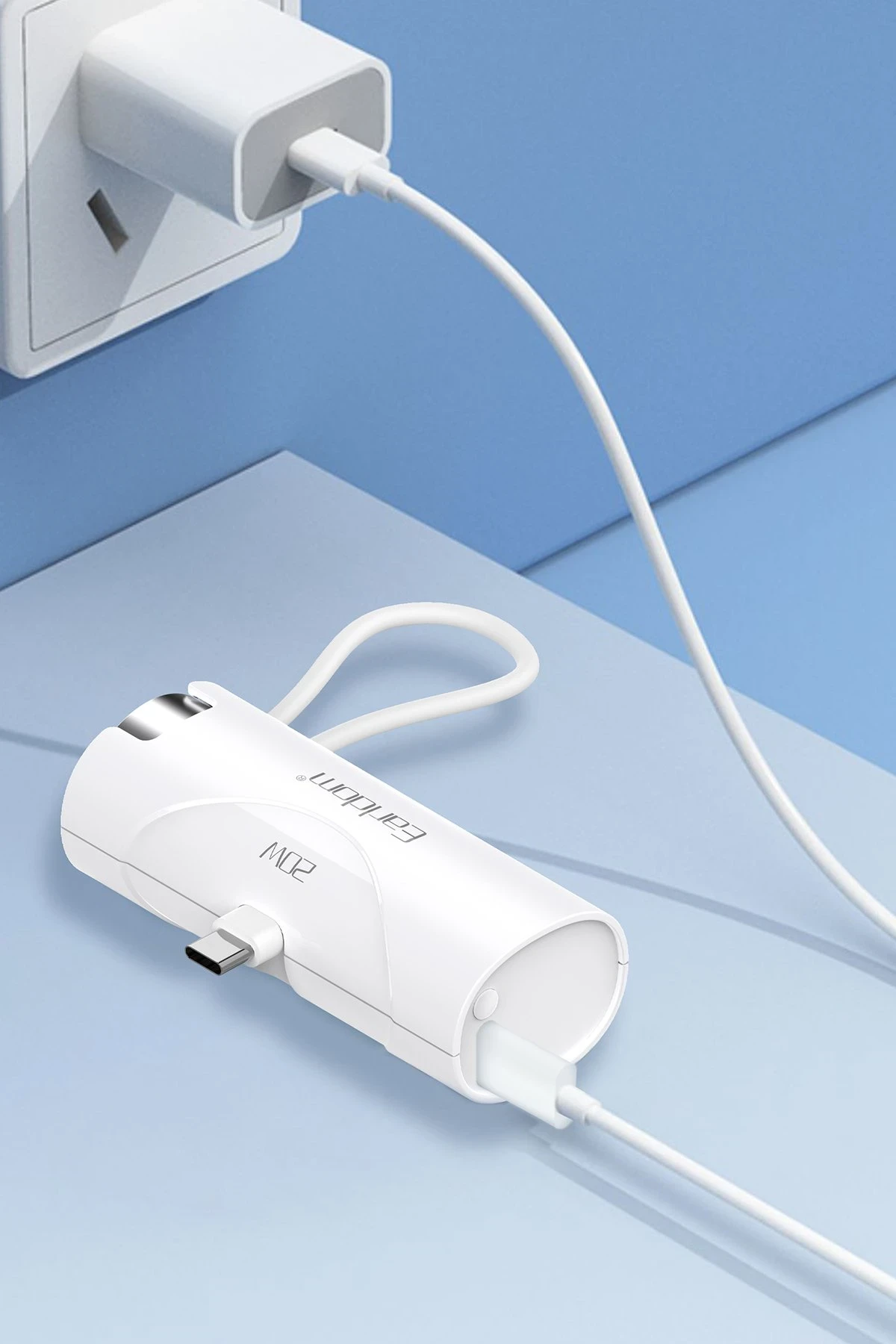 Earldom PD46 5.000 mAh 20W Dahili Type-C Çıkışlı Ekstra Dahili 2.5W Saat Şarj Kablolu PD Hızlı Şarj Mini Powerbank